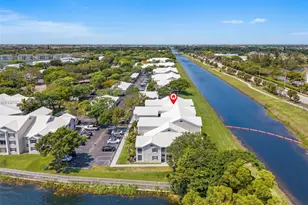 2841 N Oakland Forest Dr, Oakland Park, FL 33309 - Photo 23