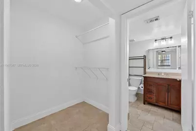 2841 N Oakland Forest Dr #110, Oakland Park, FL 33309 - Photo 15