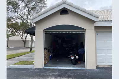 2841 N Oakland Forest Dr #110, Oakland Park, FL 33309 - Photo 5