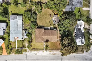 1775 NE 147th St, Miami, FL 33181 - Photo 17