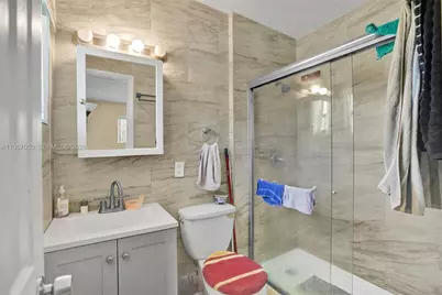 1775 NE 147th St, Miami, FL 33181 - Photo 43