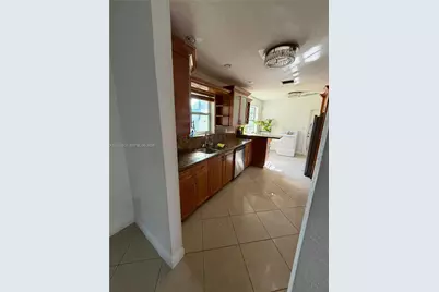 150 NE 164th St, Miami, FL 33162 - Photo 9