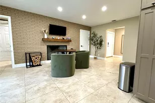 8203 NW 37th St, Coral Springs, FL 33065 - Photo 5