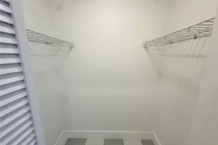 2899 Collins Ave, Miami Beach, FL 33140 - Photo 9