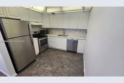 4065 N Lyndhurst N #4065, Deerfield Beach, FL 33442 - Photo 3