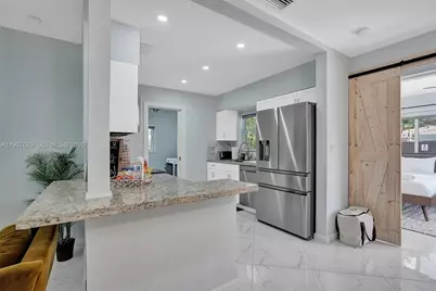 5230 NE 20th Ave, Fort Lauderdale, FL 33308 - Photo 9