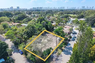 2880 Fairgreen Dr, Miami Beach, FL 33140 - Photo 1