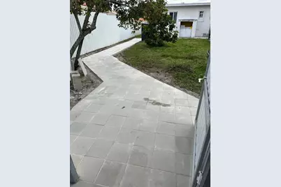 235 W 16th St, Hialeah, FL 33010 - Photo 7