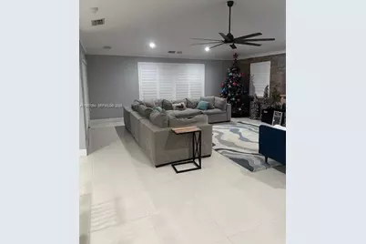 15845 SW 153rd Ave, Miami, FL 33187 - Photo 9