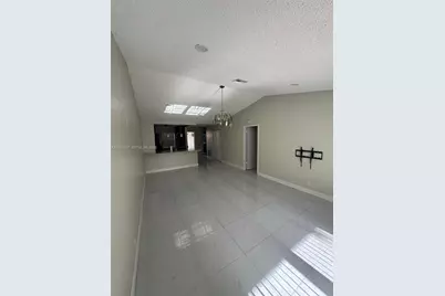 9863 Three Lakes Cir, Boca Raton, FL 33428 - Photo 11