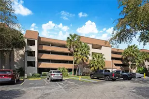 471 Ives Dairy Rd, Miami, FL 33179 - Photo 15