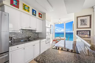 4775 Collins Ave #1203, Miami Beach, FL 33140 - Photo 5