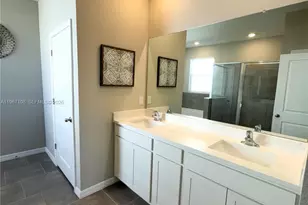 5367 Oxford Gray Rd, Other City - In The State Of Florida, FL 33545 - Photo 15