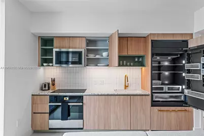 159 NE 6th St #3101, Miami, FL 33132 - Photo 21