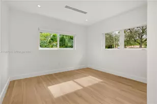 6011 Maynada St, Coral Gables, FL 33146 - Photo 15