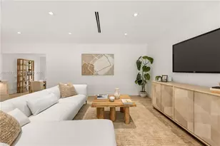 6011 Maynada St, Coral Gables, FL 33146 - Photo 3