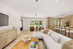 6011 Maynada St, Coral Gables, FL 33146 - Photo 7