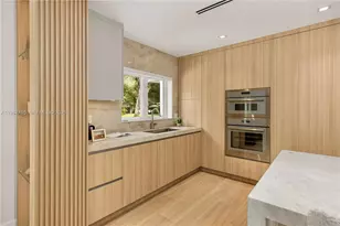 6011 Maynada St, Coral Gables, FL 33146 - Photo 5