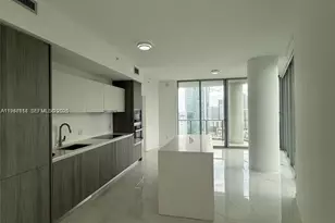 2900 NE 7th Ave, Miami, FL 33137 - Photo 3