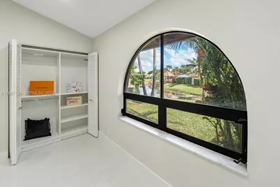 22708 Meridiana Dr, Boca Raton, FL 33433 - Photo 15