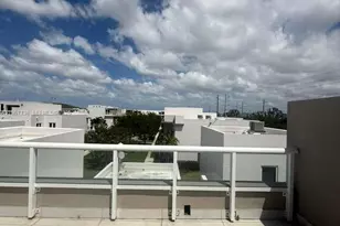 6309 NW 104th Path, Doral, FL 33178 - Photo 7