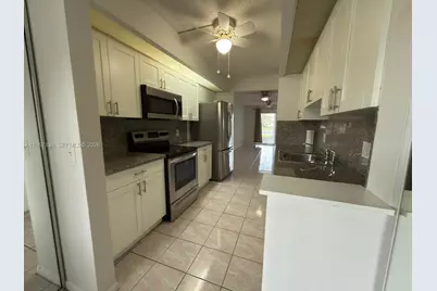 950 SW 138th Ave #111B, Pembroke Pines, FL 33027 - Photo 7