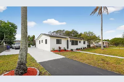 3740 NW 188th St, Miami Gardens, FL 33055 - Photo 5