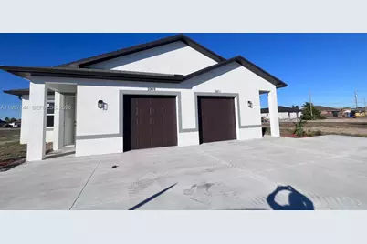 1009/1011 NE 15th Ln, Cape Coral, FL 33909 - Photo 3