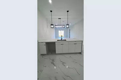 1009/1011 NE 15th Ln, Cape Coral, FL 33909 - Photo 13