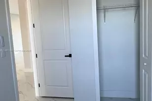 1009/1011 NE 15th Ln, Cape Coral, FL 33909 - Photo 35