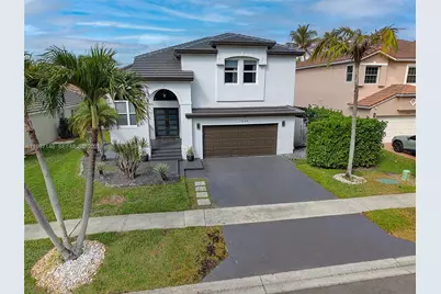 1034 NW 184th Way, Pembroke Pines, FL 33029 - Photo 51