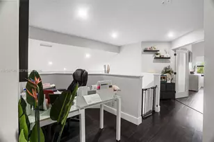 1034 NW 184th Way, Pembroke Pines, FL 33029 - Photo 31