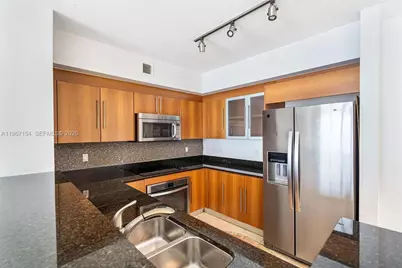 325 S Biscayne Blvd #4115, Miami, FL 33131 - Photo 21