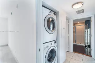 325 S Biscayne Blvd, Miami, FL 33131 - Photo 15