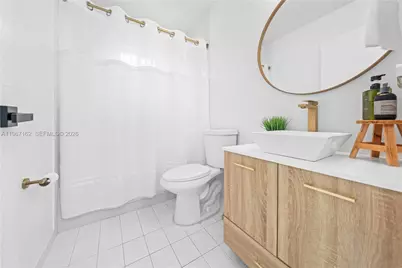 8865 NW 110th St, Hialeah Gardens, FL 33018 - Photo 21