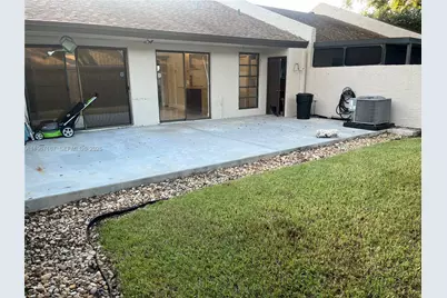 1571 NW 98th Way #1571, Pembroke Pines, FL 33024 - Photo 7