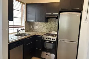 1605 Lenox Ave., Miami Beach, FL 33139 - Photo 17