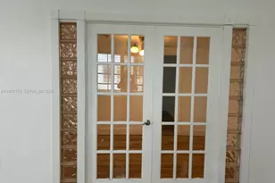 1605 Lenox Ave., Miami Beach, FL 33139 - Photo 5