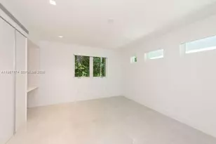 1325 Bay Dr, Miami Beach, FL 33141 - Photo 35