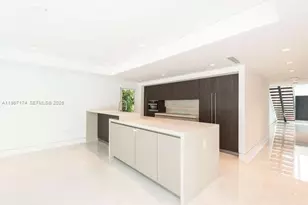 1325 Bay Dr, Miami Beach, FL 33141 - Photo 11