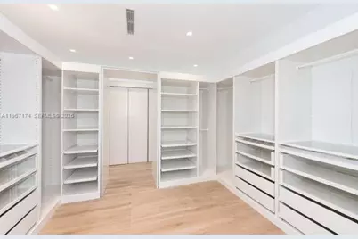 1325 Bay Dr, Miami Beach, FL 33141 - Photo 23