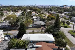 450 S Highland Ct, Hollywood, FL 33021 - Photo 39