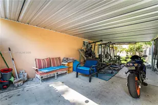 1371 NW 59th St, Miami, FL 33142 - Photo 27