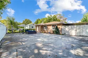 1371 NW 59th St, Miami, FL 33142 - Photo 29