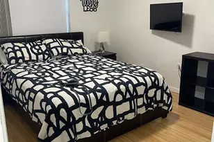 755 Sand Creek Cir, Weston, FL 33327 - Photo 11