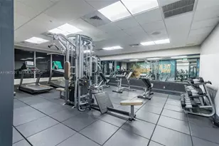 1750 N Bayshore Dr, Miami, FL 33132 - Photo 41