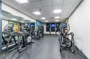 1750 N Bayshore Dr, Miami, FL 33132 - Photo 39