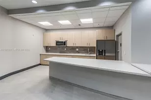 1750 N Bayshore Dr, Miami, FL 33132 - Photo 43