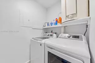 1469 NW 10th St, Dania Beach, FL 33004 - Photo 19