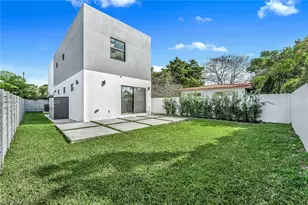 2320 SW 14th St, Miami, FL 33145 - Photo 31